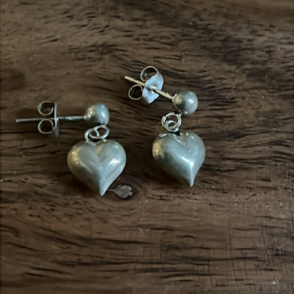 Sterling silver small heart shaped ❤️ post earrings